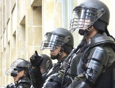 Polizia-antisommossa.jpg