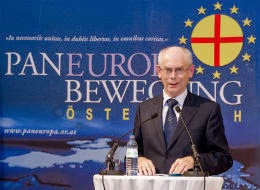 large_hvr_speaking_at_the_coudenhove_prize_ceremony.jpg