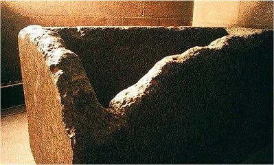 egitto_giza_piramide-cheope_sarcofago.jpg