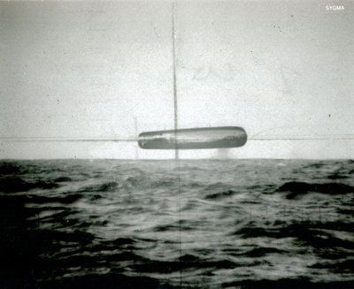 Original-scan-photos-of-submarine-USS-trepang-1.jpg