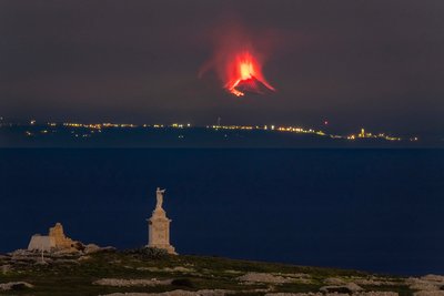 ETNA.jpg